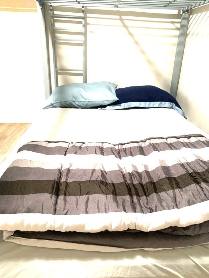 Three Zzz'S Appartement Houston Buitenkant foto